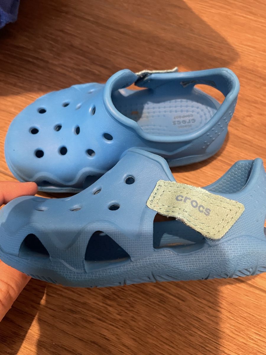 Crocs Scarpe per ragazzi: Crocs blu estive nr. 25 usate poco – Usato da Gordola venduto da ven_hk7f 1