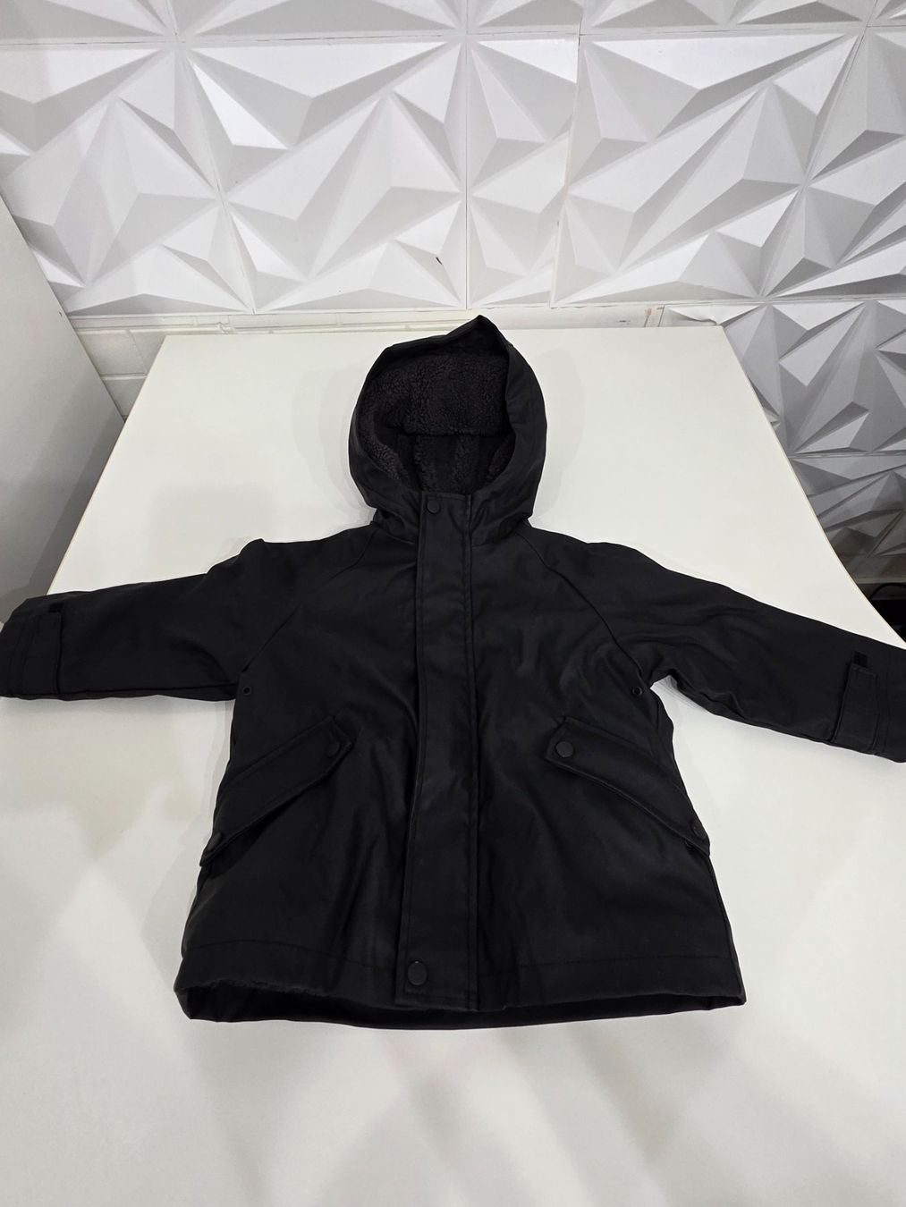 Lotti & Set di vestiti: Jungen Jacke Zara Grösse 98 – Usato da Scherzingen venduto da Benjanil