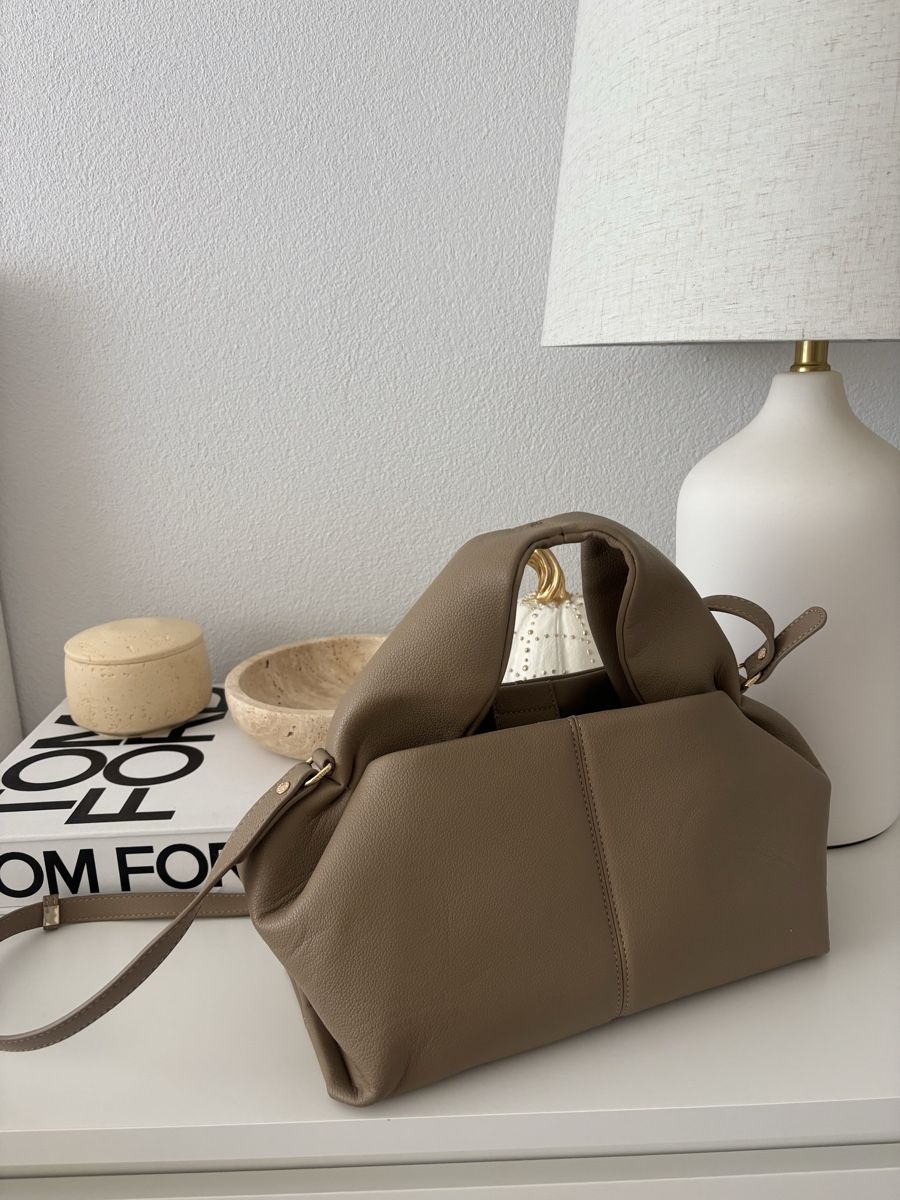 Sacs femmes: Bag in Taupe Colour  – Neuf (Voir description) à Horgen par len_qjz9 6