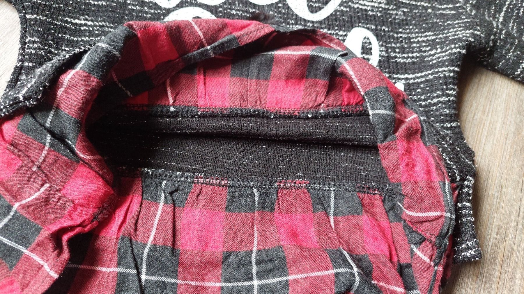 Pulls et sweat-shirts: Pullover ca. Grösse 98 / 104 – D'occasion à Wiesendangen par troawus 2