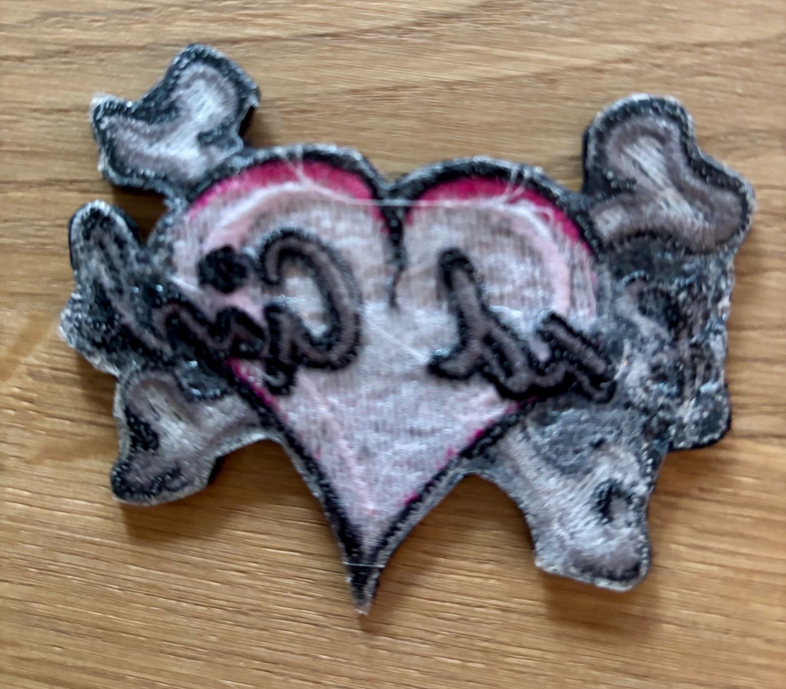 Placchette & Badge: Écusson Bad Girl, neuf – Nuovo (secondo la descrizione) da Losone venduto da courrier 3