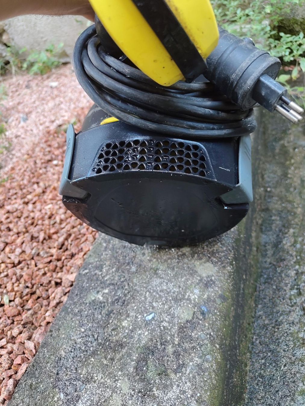 Kärcher Pumpen & Teile: Kärcher SP 2 Flat submersible pump – Gebraucht aus Capolago von Bomberz 2
