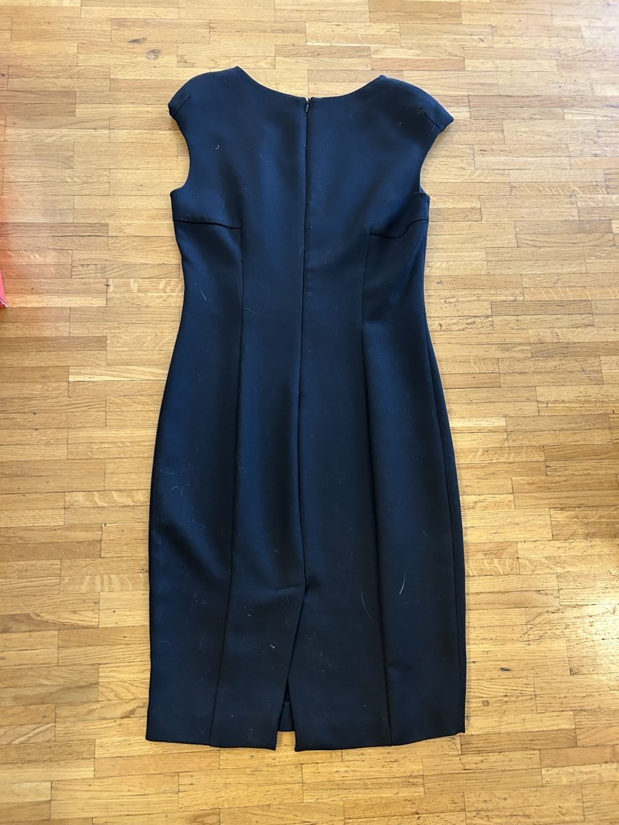 Zara Vestiti: Zara Basic, robe noire droite, taille M – Usato da Lausanne venduto da lav_5rwz 2