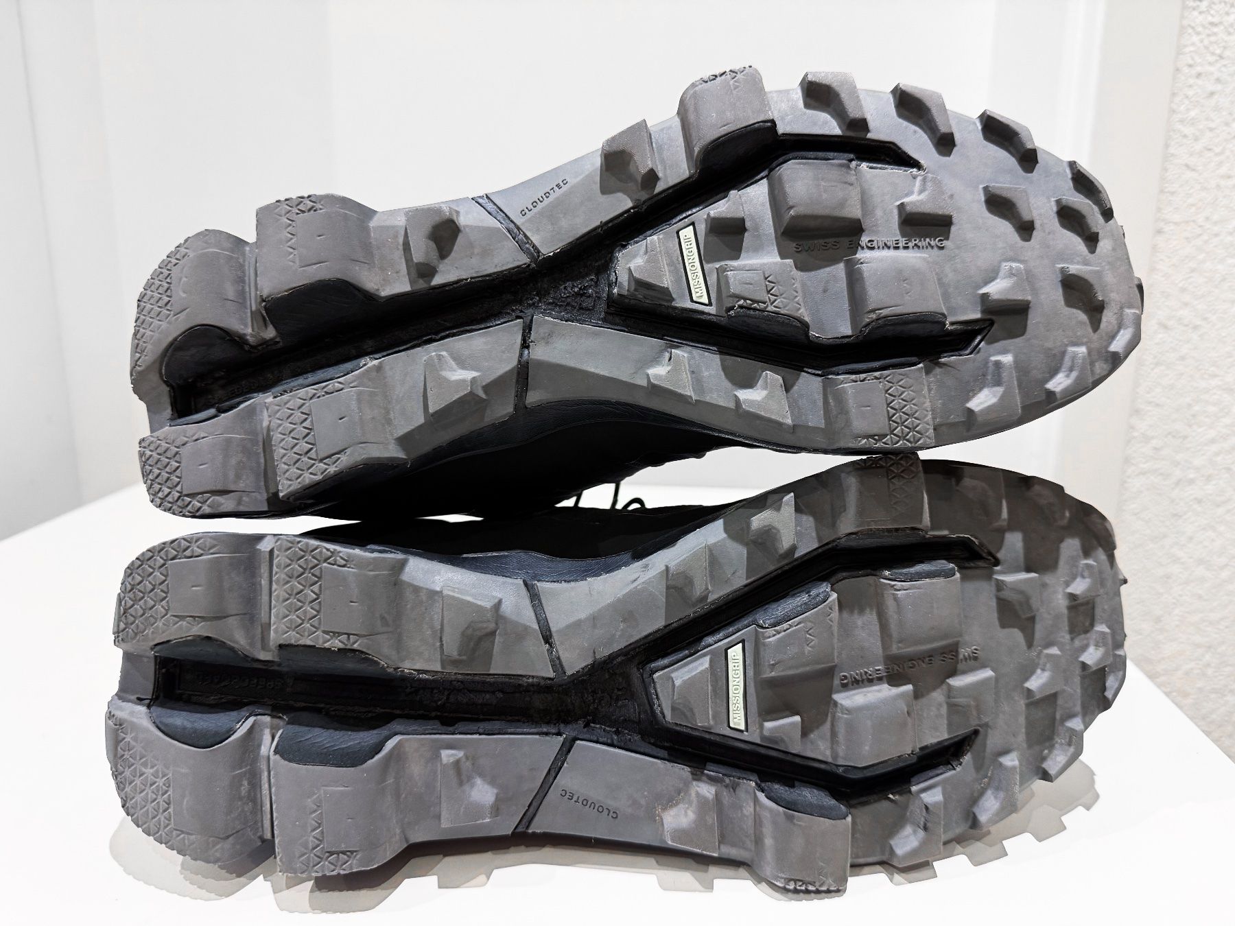 On Scarpe da uomo: ON Running Cloudventure Peak Trailrunning Schuhe Gr. 42 – Usato da Dietikon venduto da Angy94 6