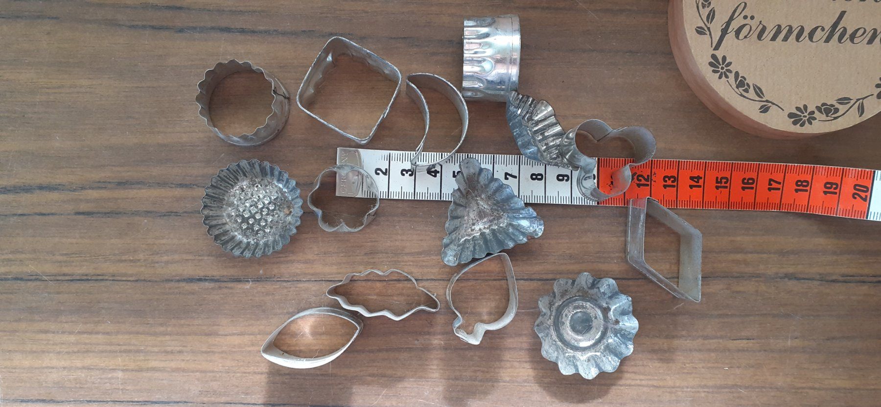 Teglie da forno: Pralinienförmchen Guetzliformen antik – Usato da Mörschwil venduto da lindaswunderkiste 7