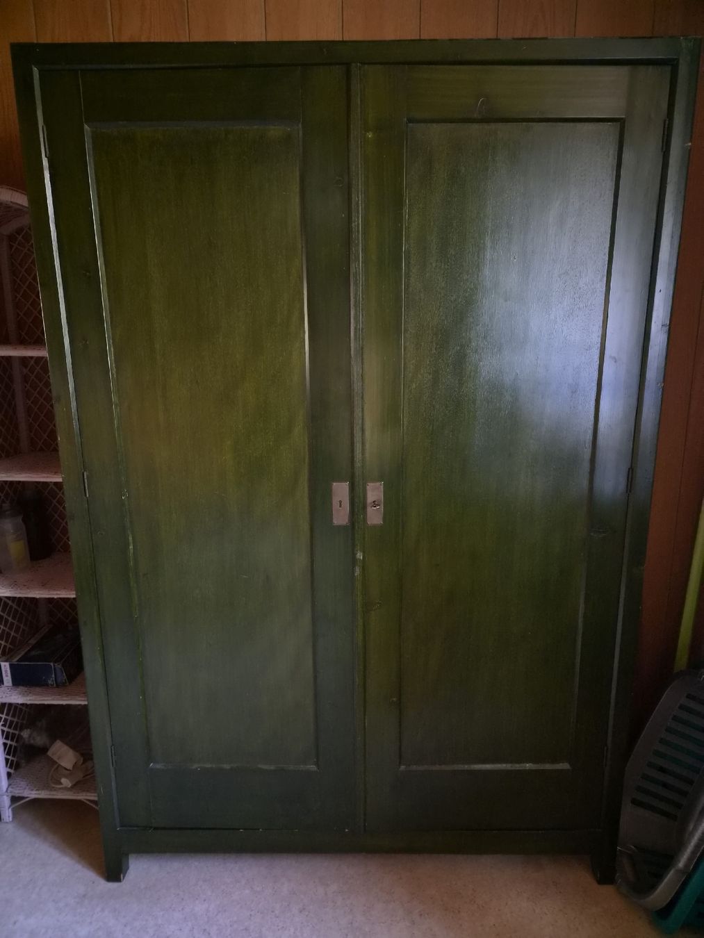 Armadi: Alter Schrank Holz – Usato da Bad Ragaz venduto da maui06