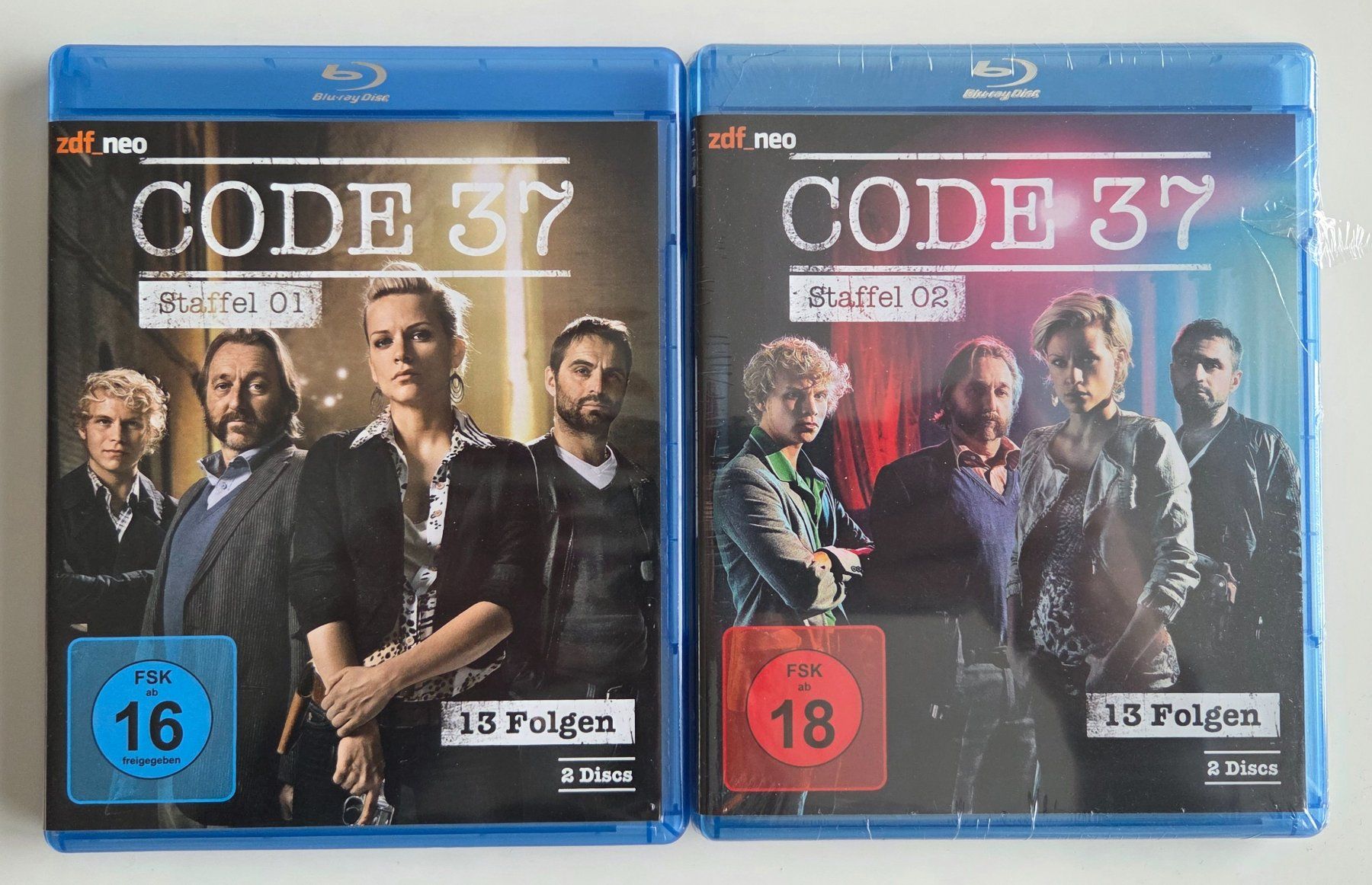 Tutti i DVDs: Code 37 - Staffel 1+2 - Blu-Ray – Nuovo (secondo la descrizione) da Zufikon venduto da lakotassu