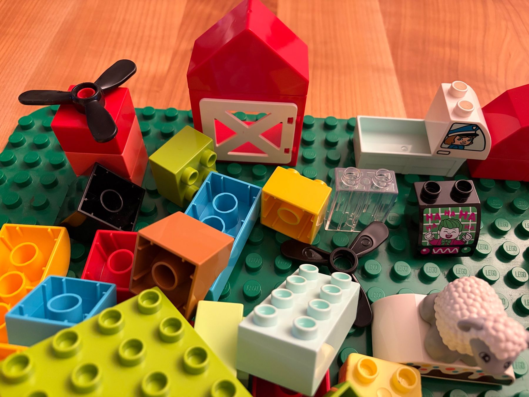Spielzeuge: Duplo Bausteine mit Bauplatte – Gebraucht aus Baden von Daphne19 2