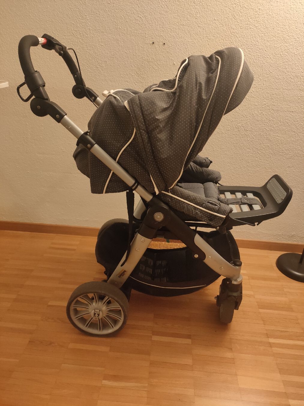 Carrozzine: Used Stroller Travel System w/ Bassinet Attachment – Usato da Uster venduto da sam_mz6w 7