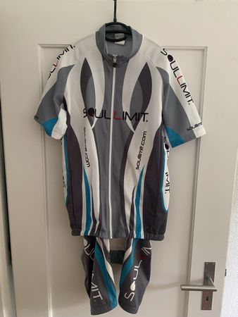 Fahrradtrikot & Fahrradhose von Soullimit