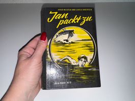 BUCH: Jan packt zu
