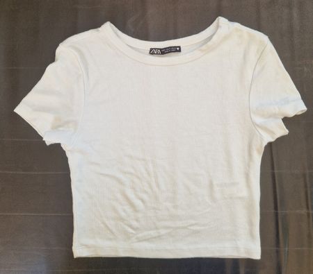 Weisses Zara T-Shirt, Gr. S (für ca. 7-Jährige)