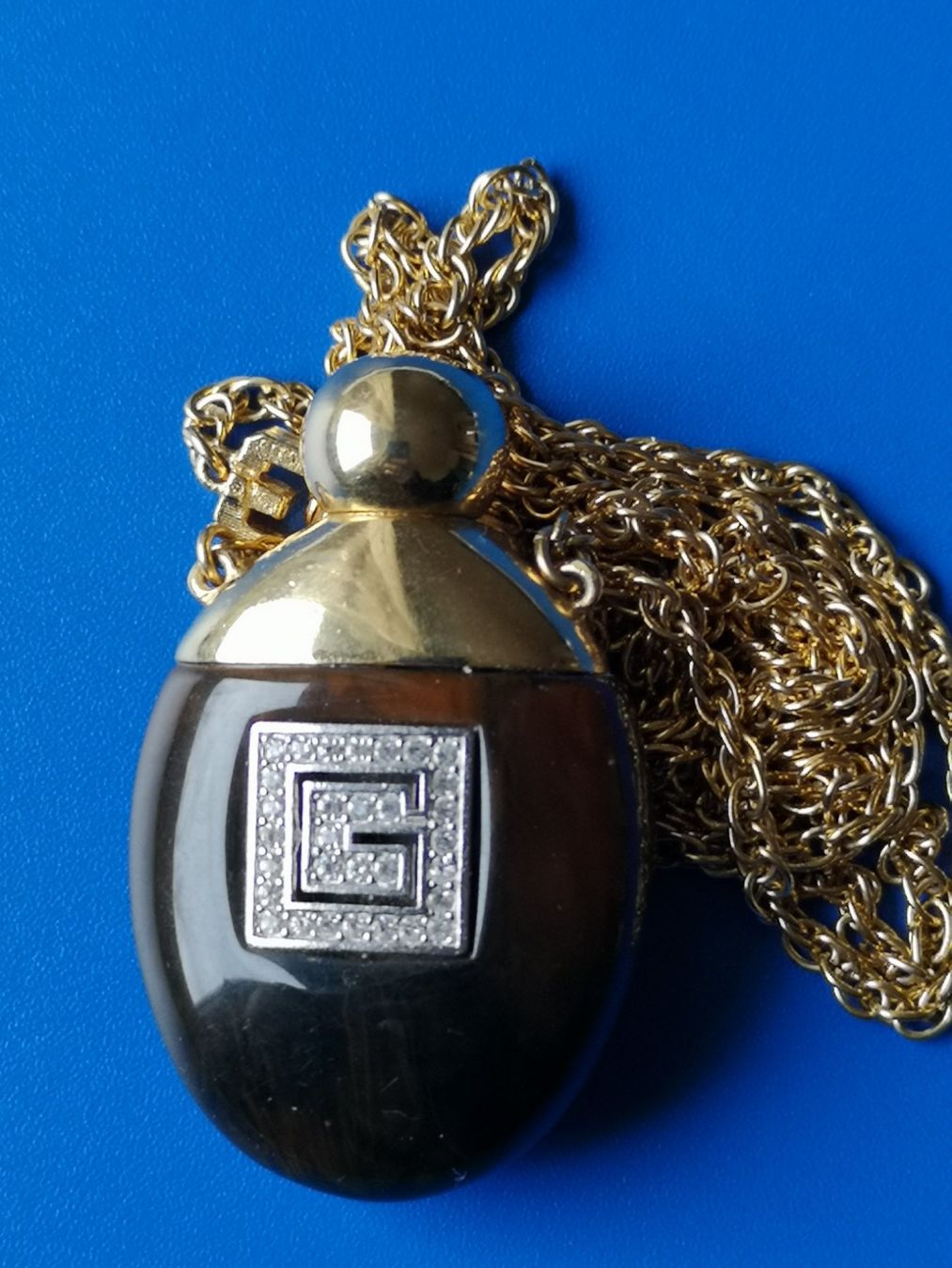 Givenchy Profumi & Eau de Toilette: Givenchy Vintage Parfümflasche-Halskette – Usato da Schaffhausen venduto da Leveron13 3