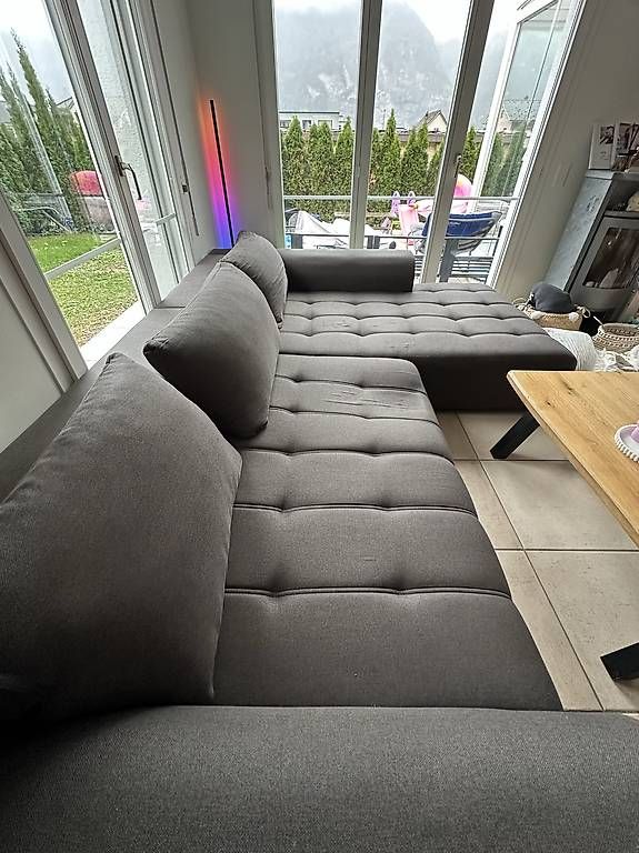Sofas: Graues Ecksofa mit Liegefläche  CHF 100.  – Gebraucht aus Altdorf UR von HingleMcCringleberry