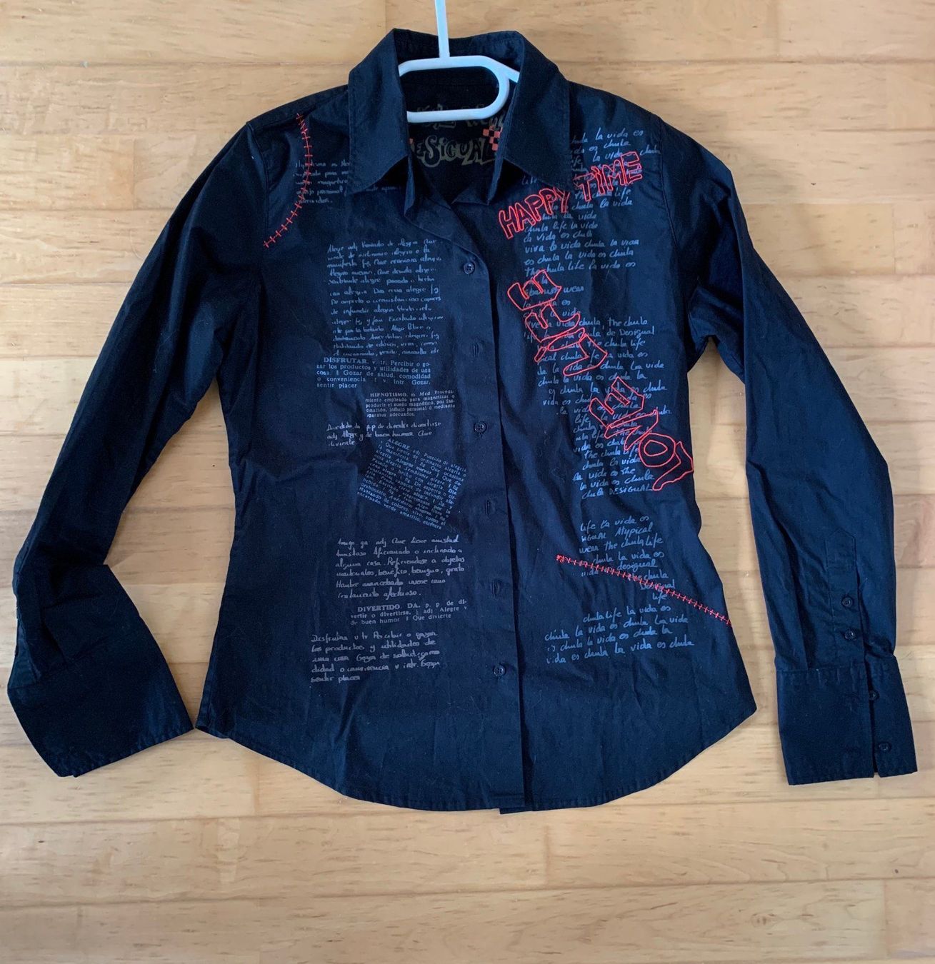Desigual Camicette: schöne Bluse Desigual, schwarz mit Schrift – Nuovo (secondo la descrizione) da Zäziwil venduto da kreative-ideen 2