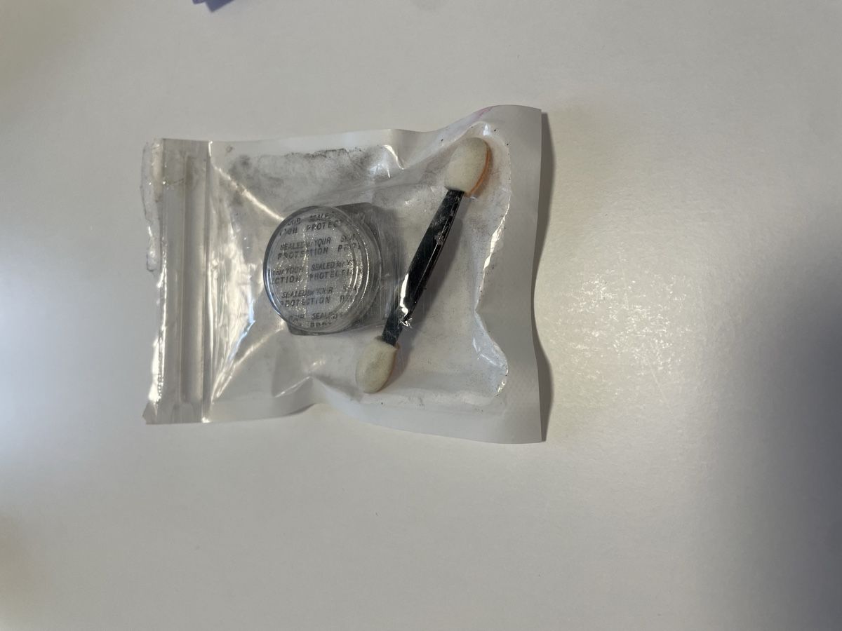 Unghie finte: Poudre chrome – Usato da La Chaux-de-Fonds venduto da jda_j6w6