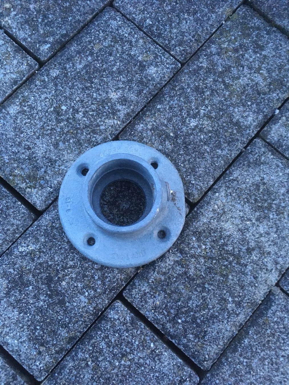 Wandhalterungen: Metallstangenhalter – Neu (gemäss Beschreibung) aus Däniken SO von Sonjab0 2