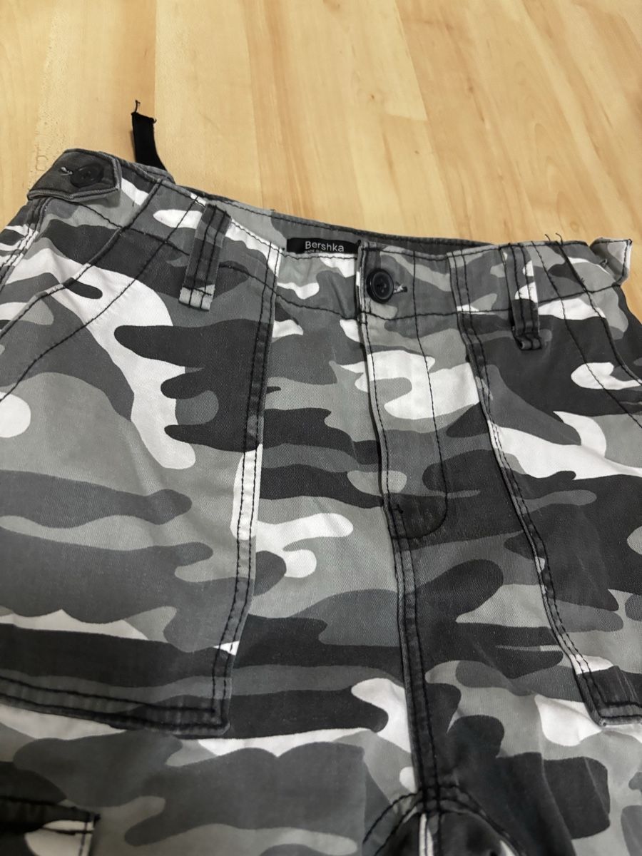 Pantaloni: Camo Cargo Hose Gr. 36 – Nuovo (secondo la descrizione) da zürich venduto da mapaXXefaboo 1