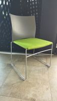 Chaise design gris/vert bon état 45cm