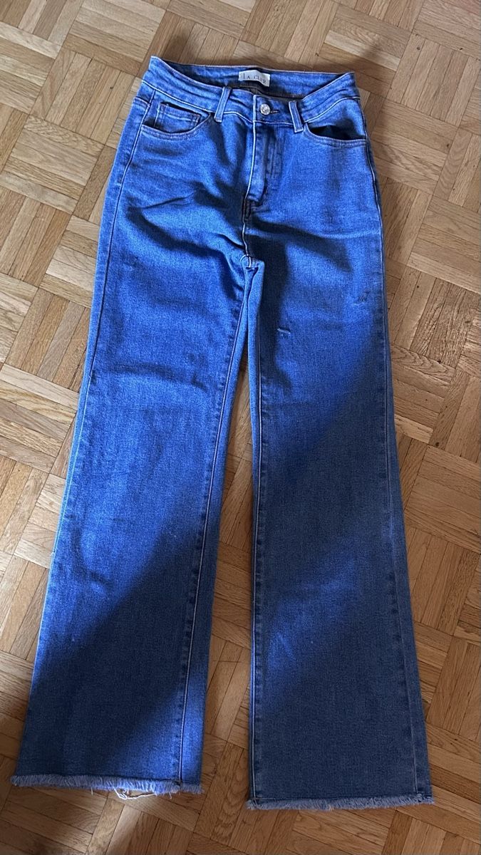 Jeans: Blue Wide-Leg Jeans - Size S – Nuovo (secondo la descrizione) da Glattbrugg venduto da Lara_G06 1