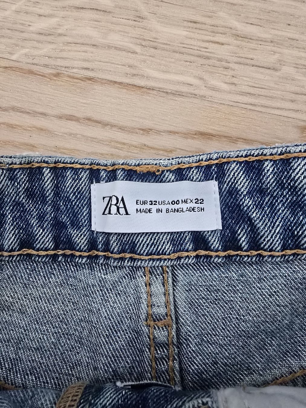 Zara Pantalons: Zara Jeans Shorts - Grösse 32 – D'occasion à Rickenbach b. Wil par Kth_v8 1