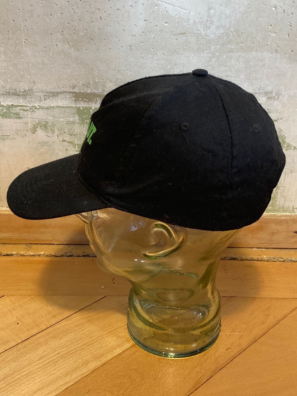Copricapi, berretti & cappellini: Vintage Y2K Absolut Vodka Cap 6-panel – Usato da Zürich venduto da le_souk 1