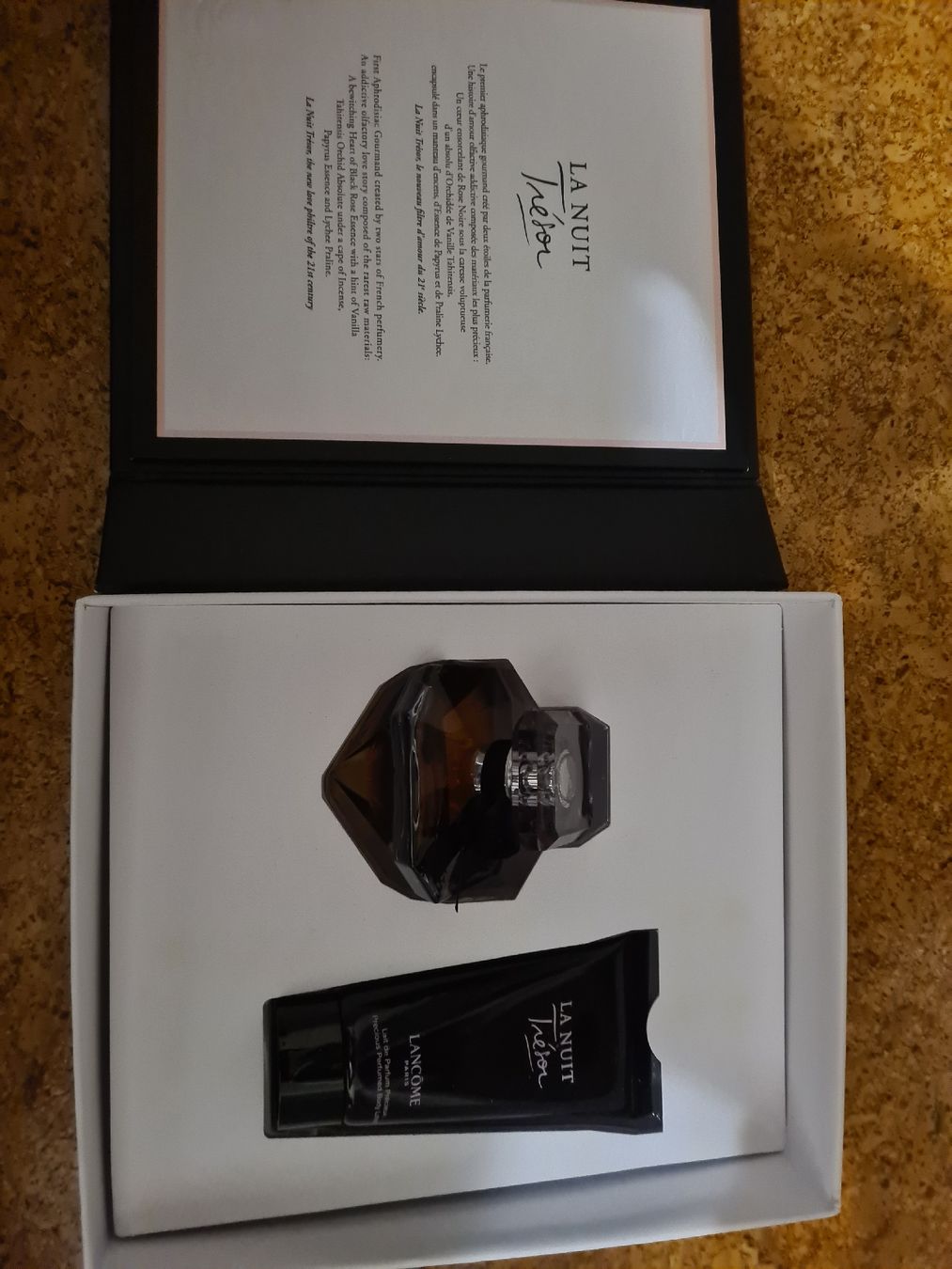 Lancôme Parfum & Eau de Toilette: Tresor "La Nuit " limited edition 30 ml – Neu (gemäss Beschreibung) aus Zug von Minieme 1