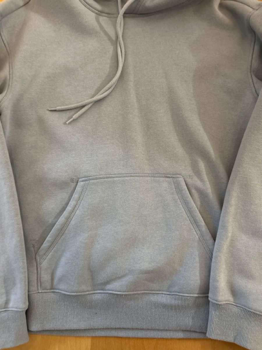 H&M Maglioni & Felpe: H&M Pulli grau XS – Usato da Triesenberg venduto da miauuu19 2