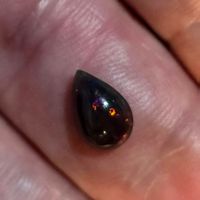 1,0 ct Opale noire naturelle