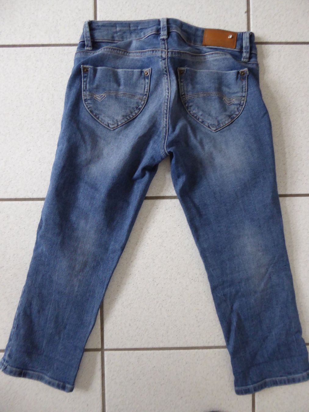 Jeans: Capri Jeans Freeman T. Porter Gr.25 – Gebraucht aus Neuenkirch von Sommer_1968 1
