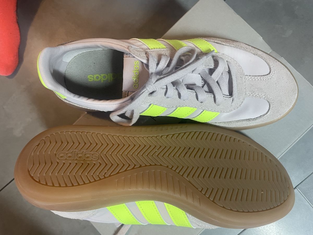 Adidas Scarpe da donna: Adidas Barreda Decode Gr. 38 – Usato da Münchwilen TG venduto da SeHuDoHu