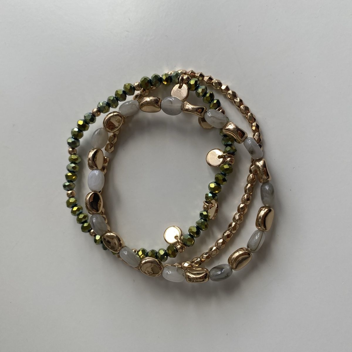 Bracciali & Braccialetti: Rocaille Perlen Armbänder Sammlung Grün – Nuovo (secondo la descrizione) da Givisiez venduto da dor_xb9k