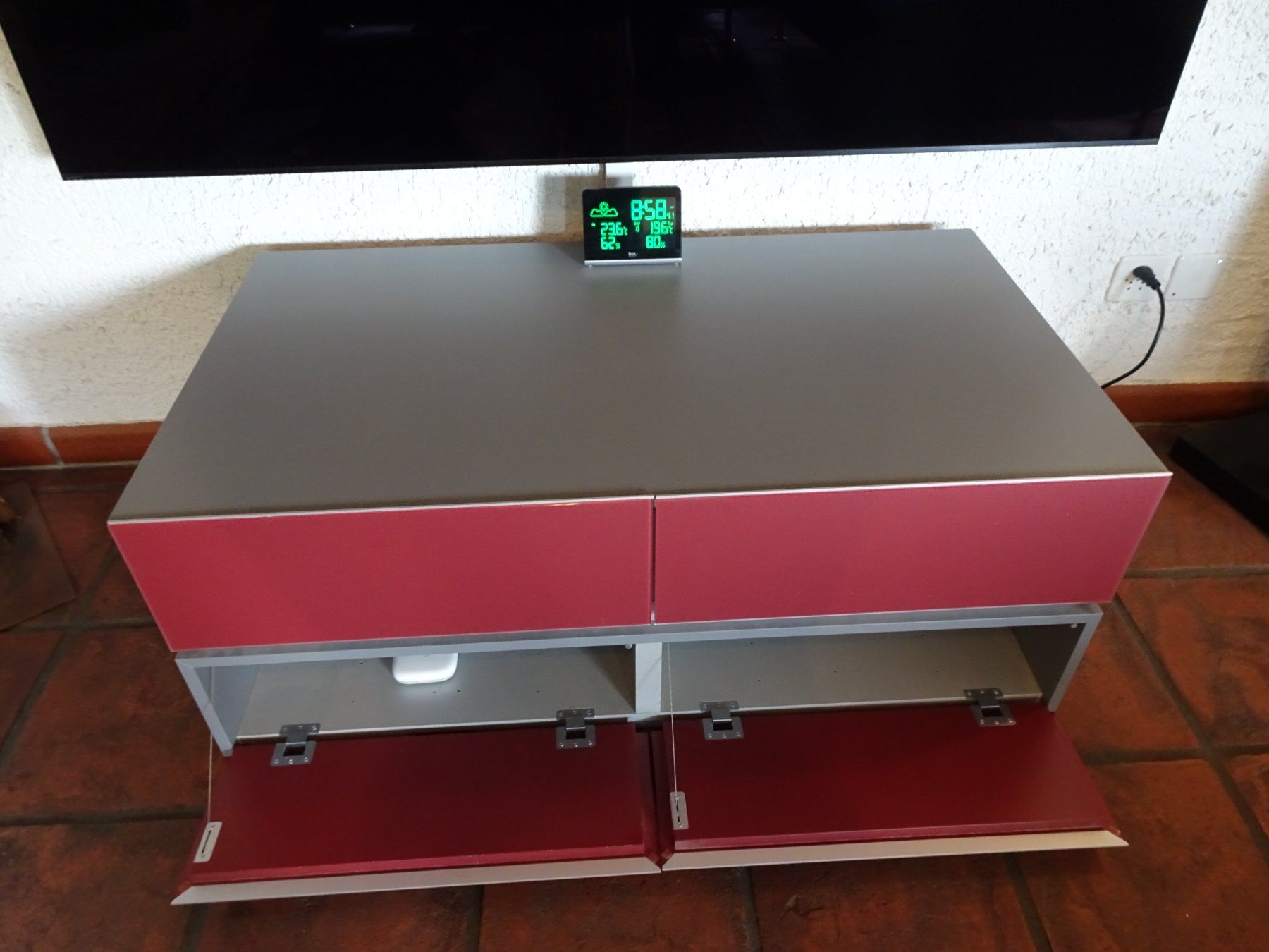 TV Möbel: Fraubrunnen Sideboard Modell Sideart – Gebraucht aus Oberwangen b. Bern von est_d8gf 1