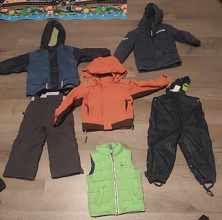 Lotti & Set di vestiti: Winterkleiderpaket 98 /104 – Usato da Tegerfelden venduto da mimi_1983