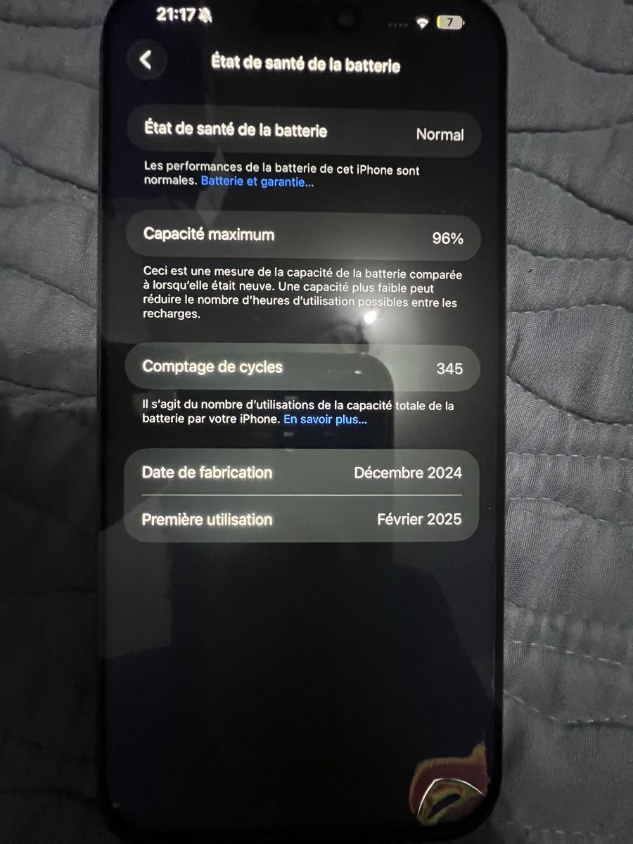 Apple Portables: iphone 16 pro max  – D'occasion à Le Mont-sur-Lausanne par had_8vyg 3