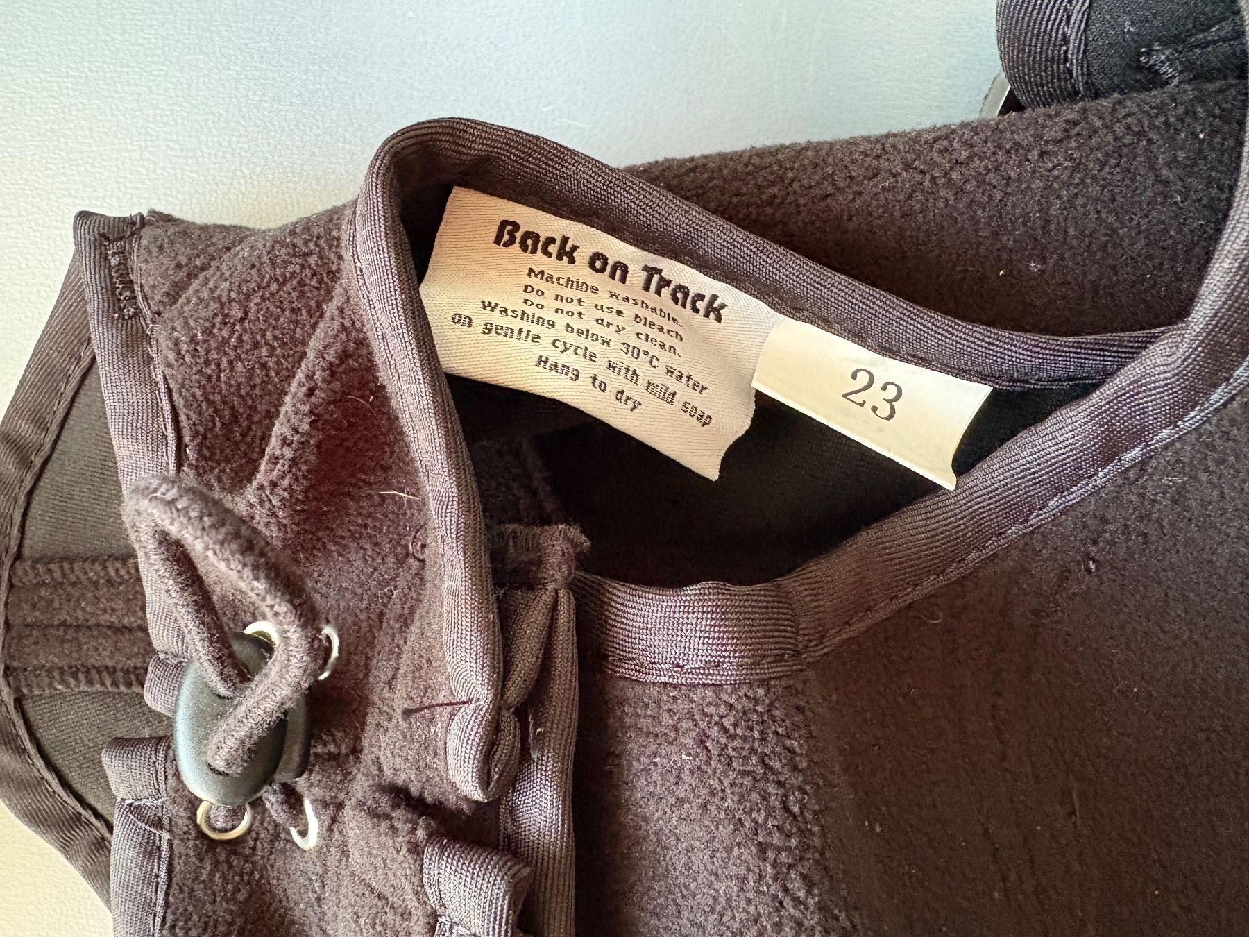 Bekleidung: Back on Track HUNDEFLEECEMANTEL SUPREME // 23cm – Neu (gemäss Beschreibung) aus Brittnau von Arves 3