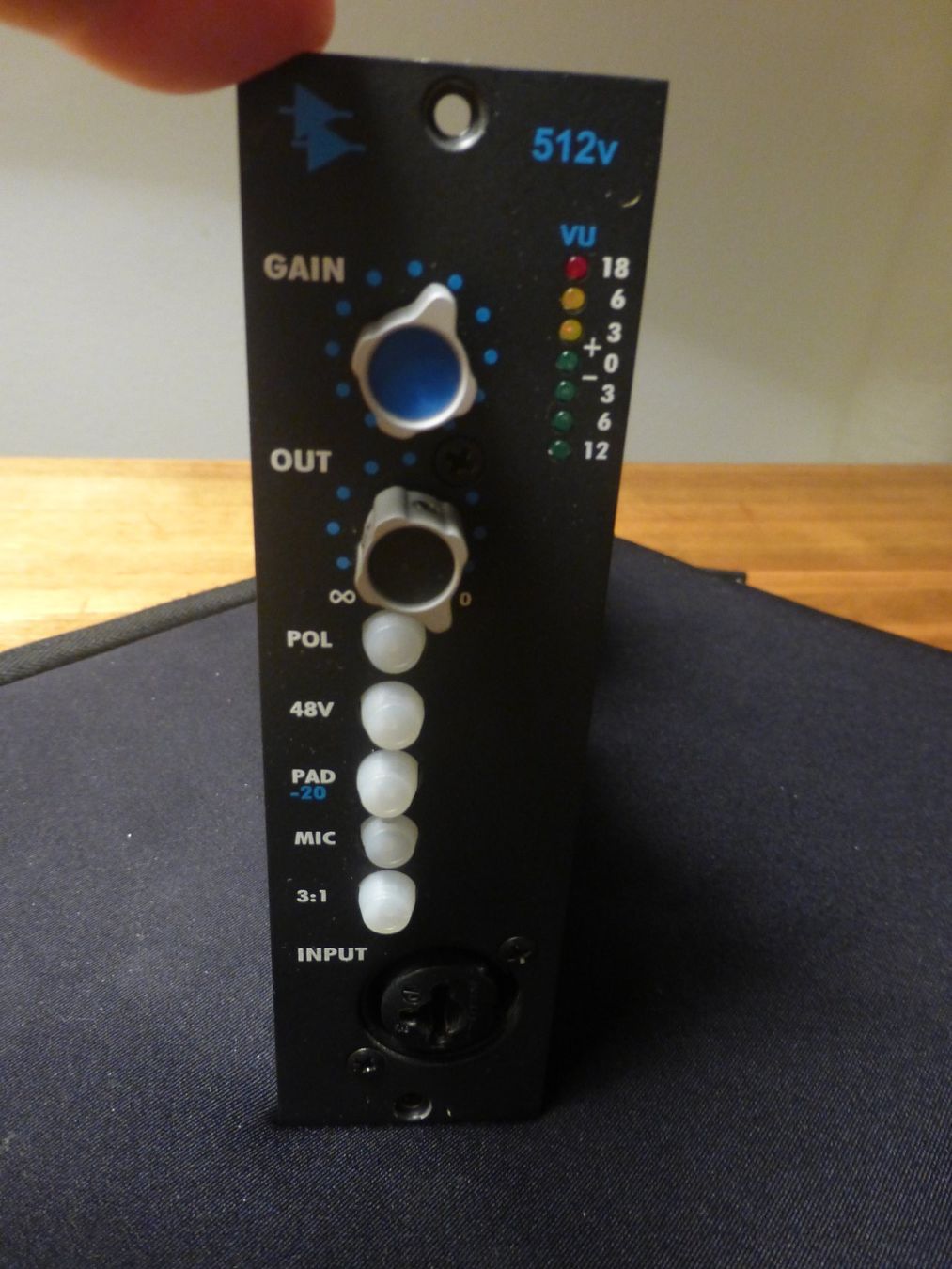Amplificateurs: API 512V Preamp API 500 Format – D'occasion à Zumikon par psisound
