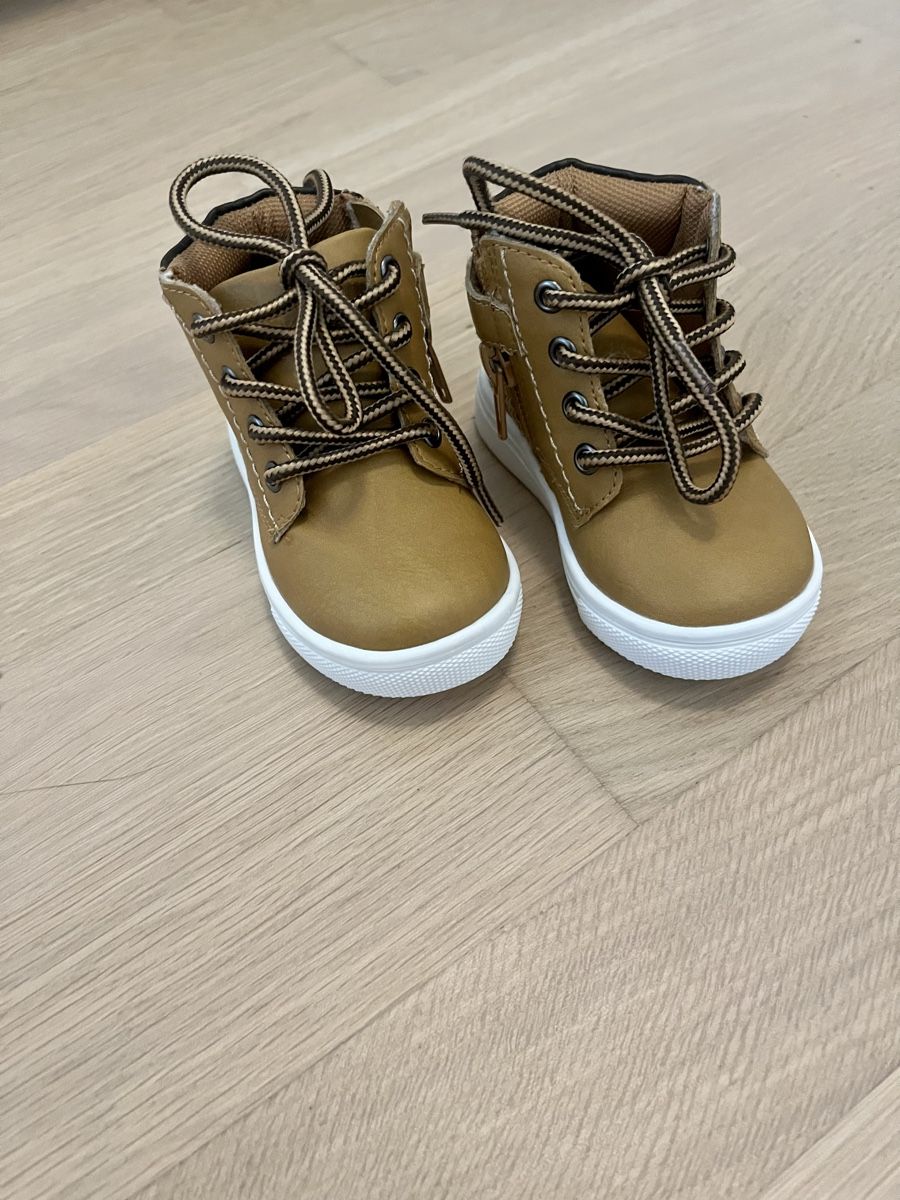 La Redoute Scarpe per ragazzi: Boots la Redoute Kinder Gr. 19 "NEU" – Nuovo (secondo la descrizione) da Wallisellen venduto da Romina83 3