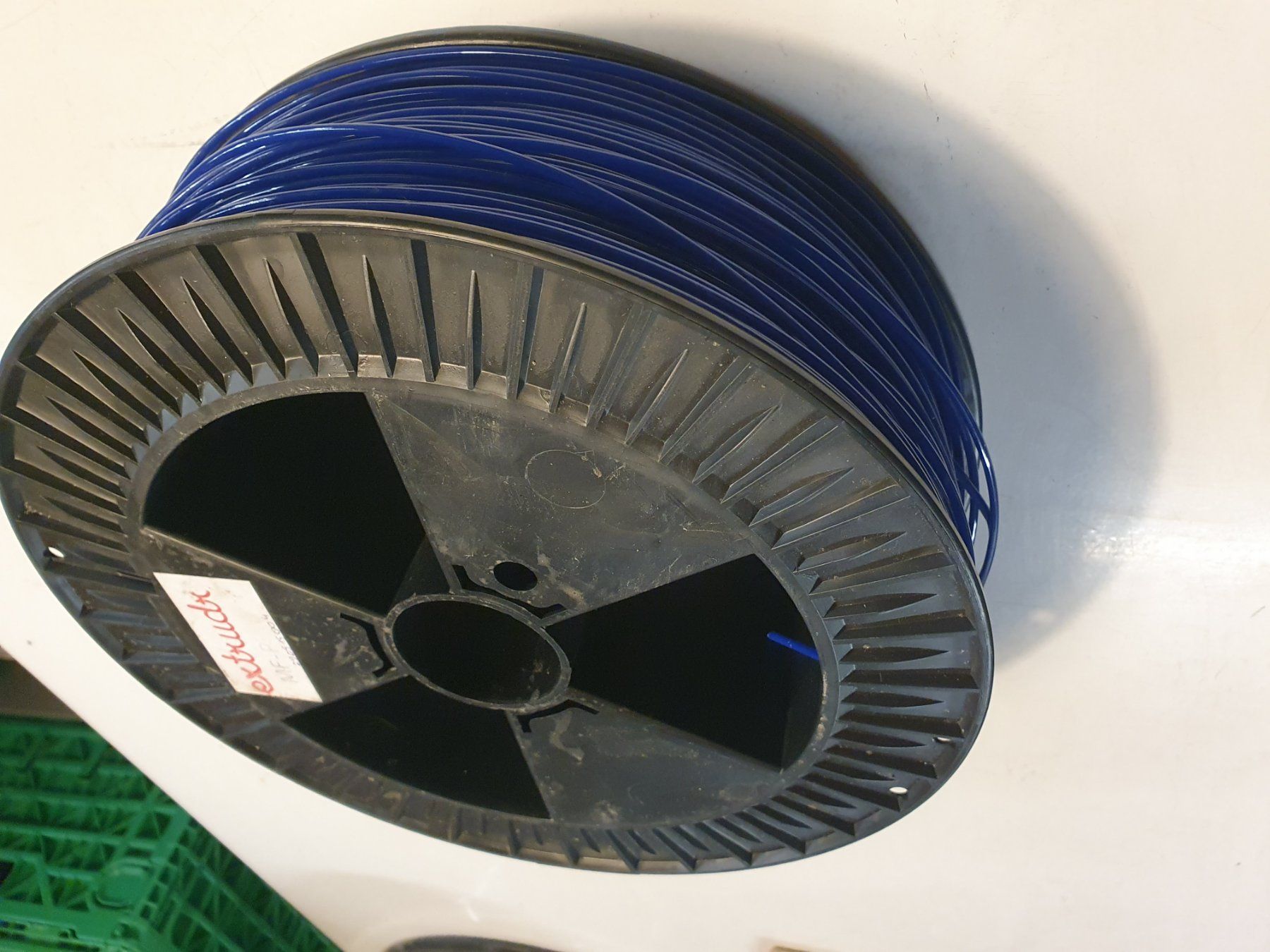 Cavi: Gartendraht plastifiziert 2.85 mm blau ca 285 m – Usato da Zürich venduto da dialout