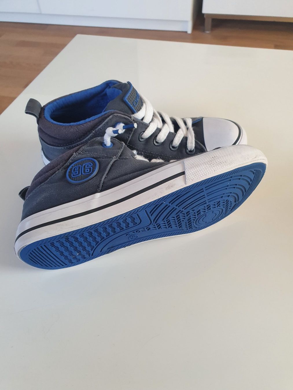 Scarpe per ragazzi: Sneaker gr.34 – Usato da Cham venduto da Primles 3