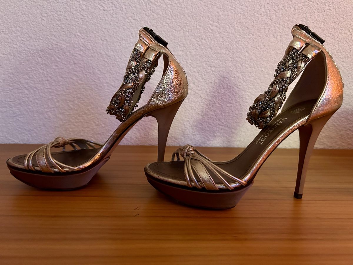Navyboot Scarpe da donna: Goldige NAVYBOOT Pumps Grösse 36 Leder – Nuovo (secondo la descrizione) da Muttenz venduto da cho_xj52 2