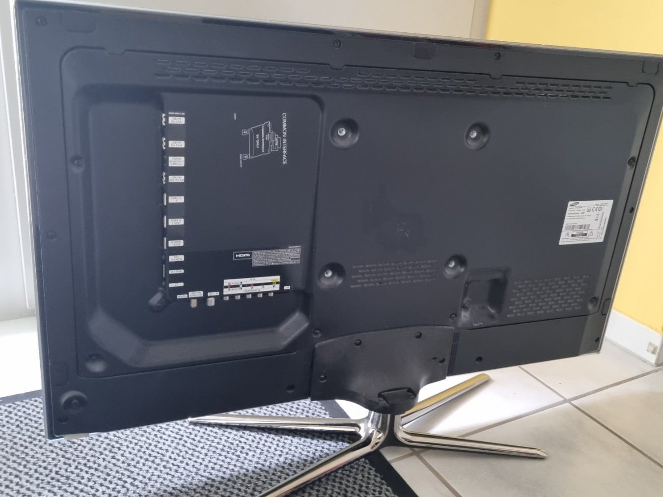 Televisori: Samsung UE40ES6980, 40" Slim LED,  Sliber – Usato da Hausen AG venduto da itsFredy 2