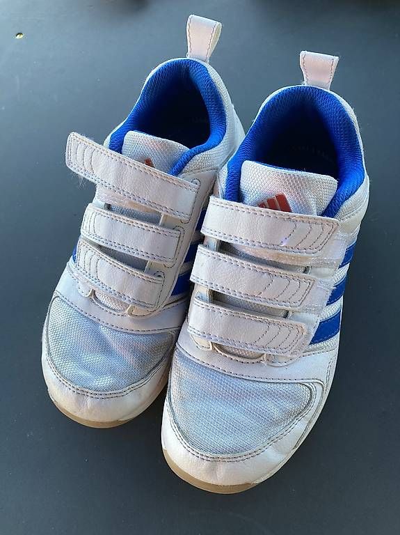 Adidas Scarpe per ragazzi: Baskets adidas, taille 32 – Usato da Mathod venduto da ver_nbj9