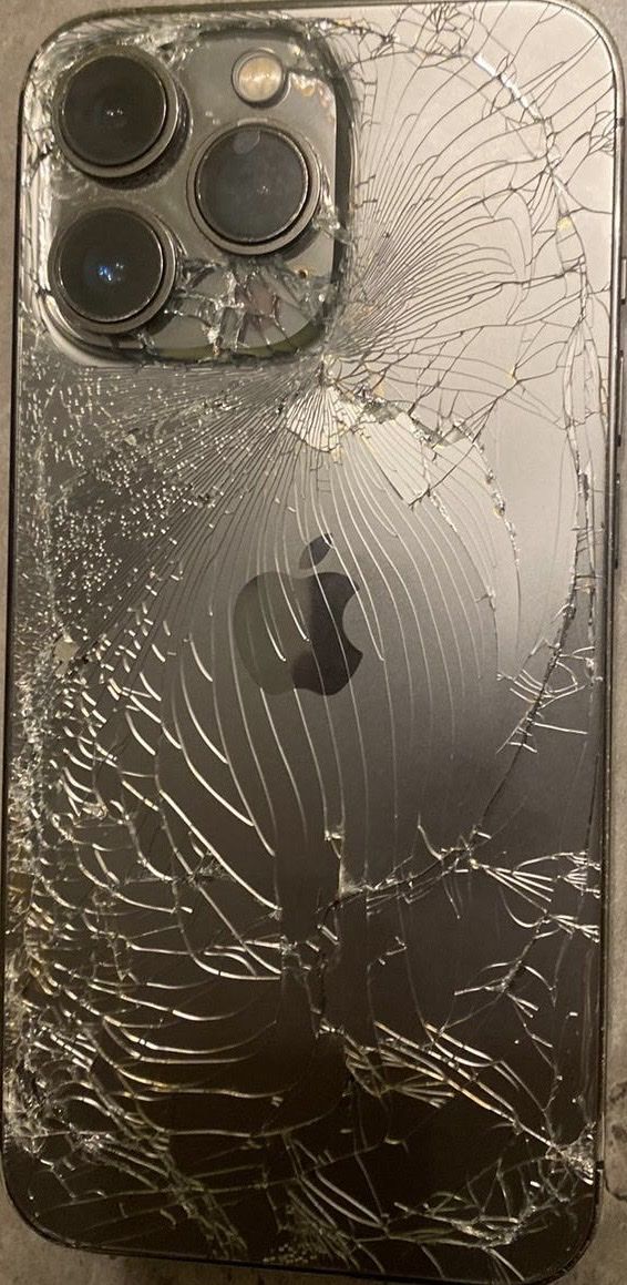 Apple Portables: iPhone 13 Pro - Refurbished – Défectueux à Basel par retro-spective 3
