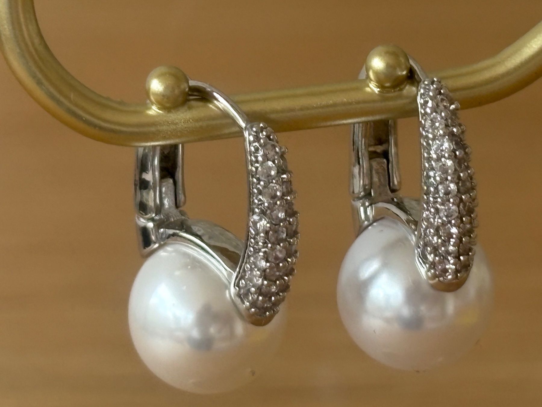 Orecchini pendenti & Orecchini a lobo: Luxus Elegante Ohrstecker  Kunstperlen Farbe: Silber – Usato da Biel-Bienne venduto da Roserosse13 1