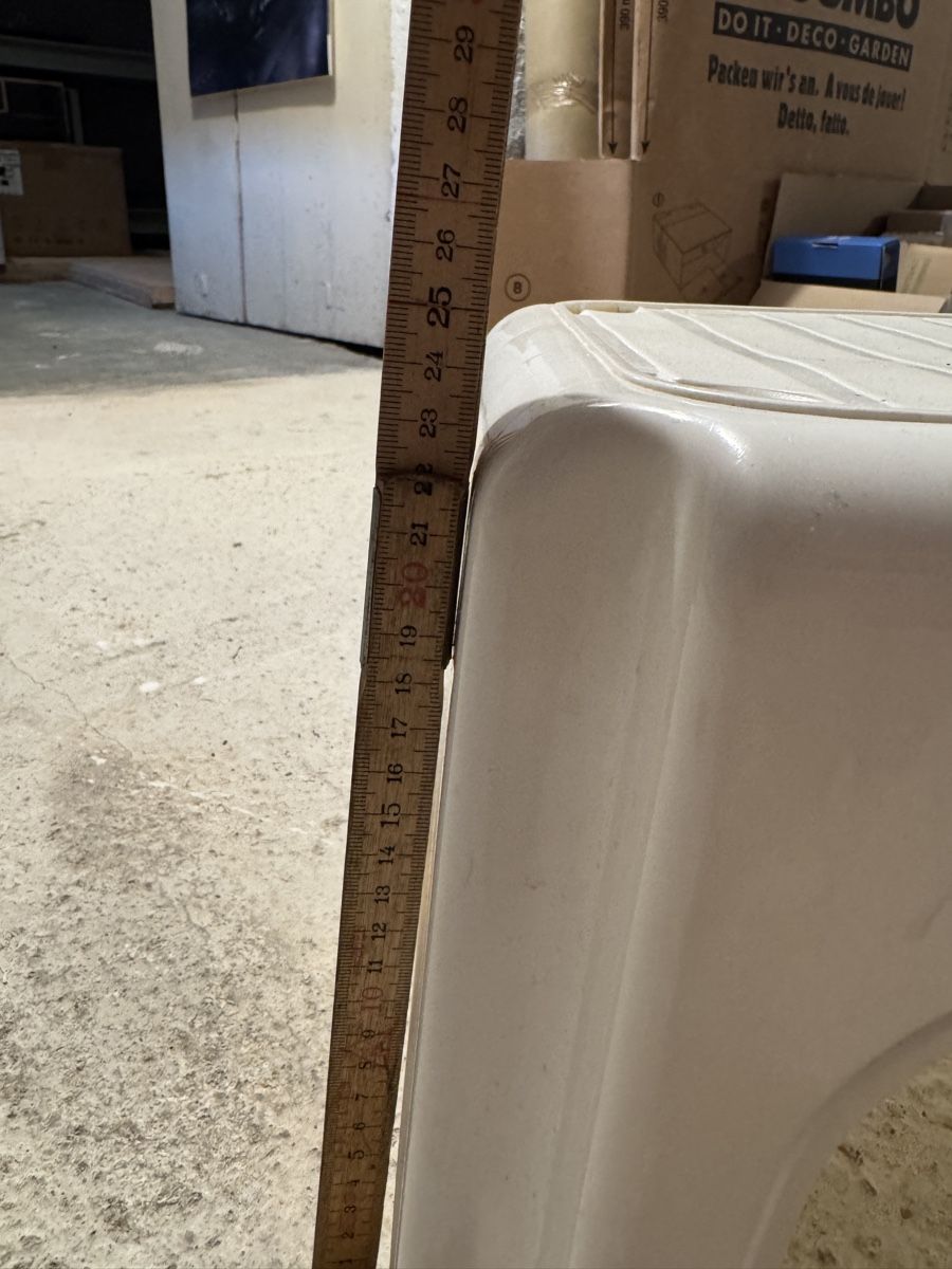 Sgabelli: Tritt / Hocker weiss – Usato da Ruggell venduto da Forrer1000 1