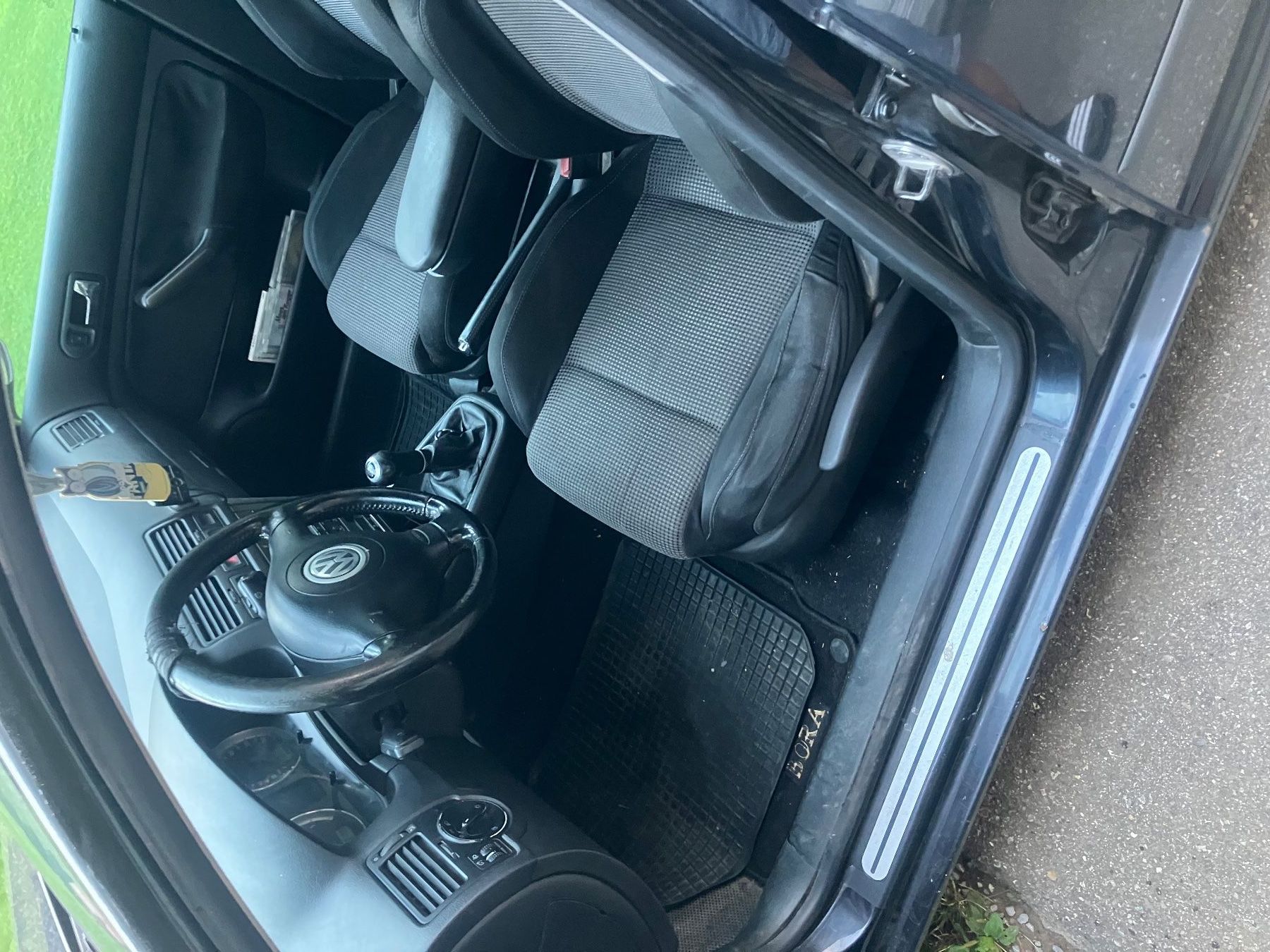 VW Automobili: VW Bora 1.9 TDI Allrad – Difettoso da Nesslau venduto da sfhl.12 7