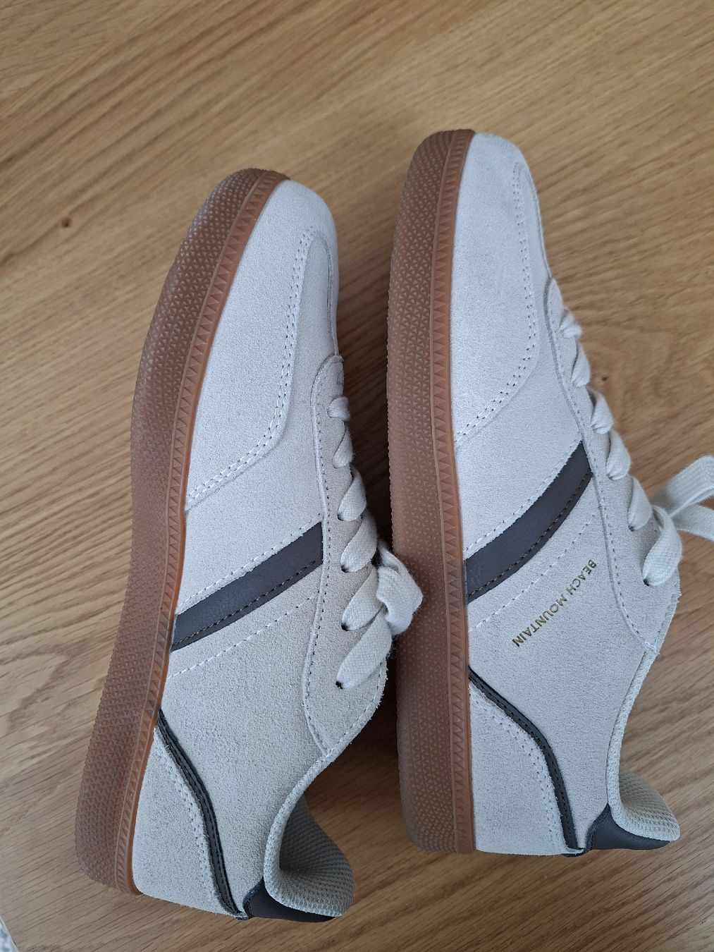 Scarpe da donna: Beach Mountain Sneaker Gr. 36 – Nuovo (secondo la descrizione) da Beromünster venduto da __mele__ 3