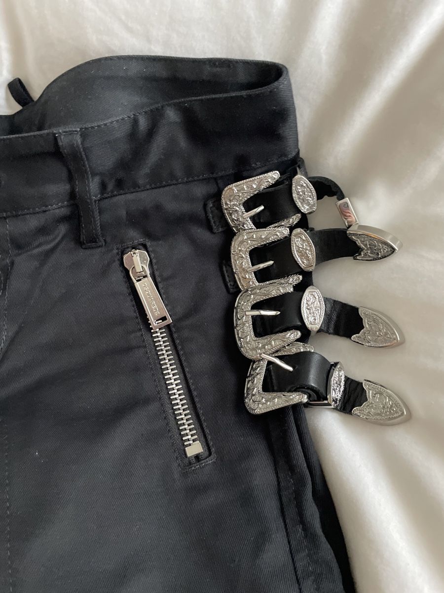 Dsquared2 Pantaloni: Dsquared Hose – Usato da Zunzgen venduto da mel_y6w2 1