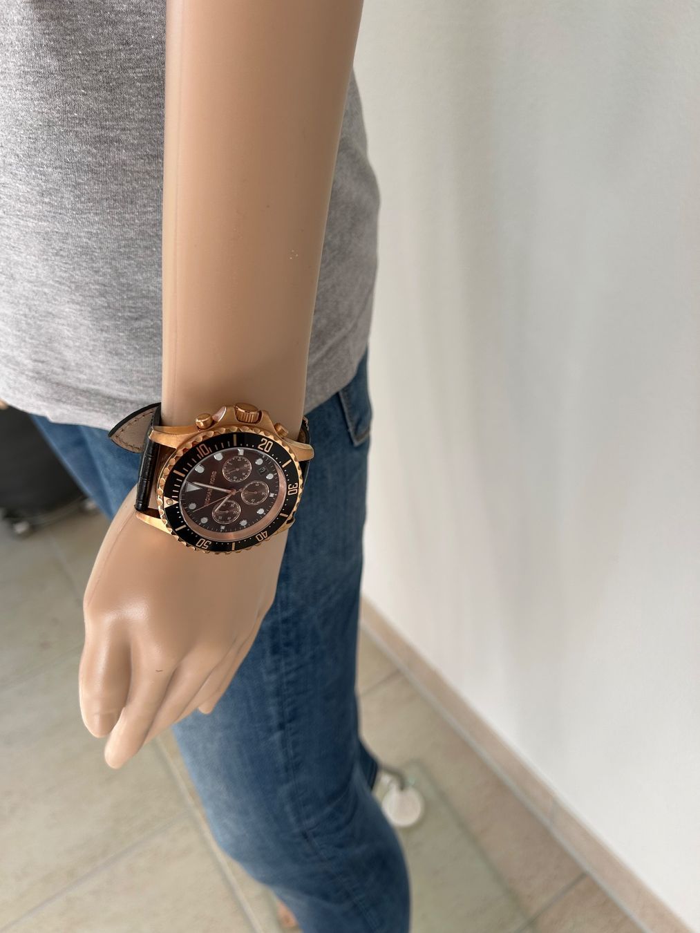 Michael Kors Orologi: Michael Kors Uhren – Usato da Saland venduto da ele_vc96 2